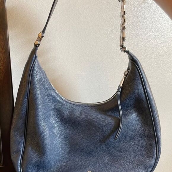Michael Kors Handbags - Michael Kors shoulder handbag